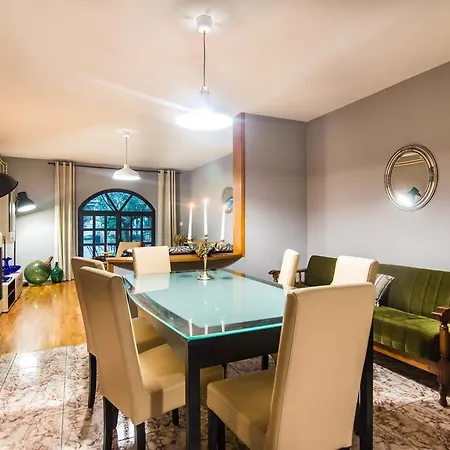 Apartment With Pool 992 *