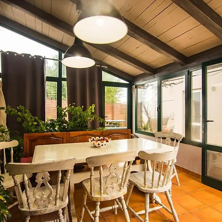 Apartment With Pool 992 Pula