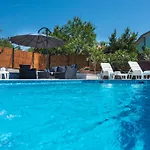 With Pool 992 Apartment